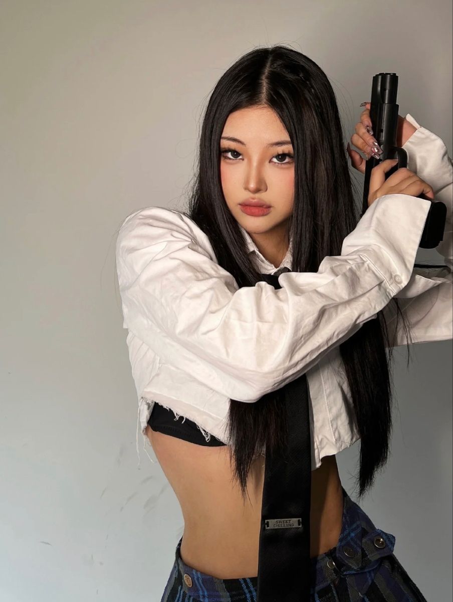 A cozy shot with Sassy girls — straight from Sydney